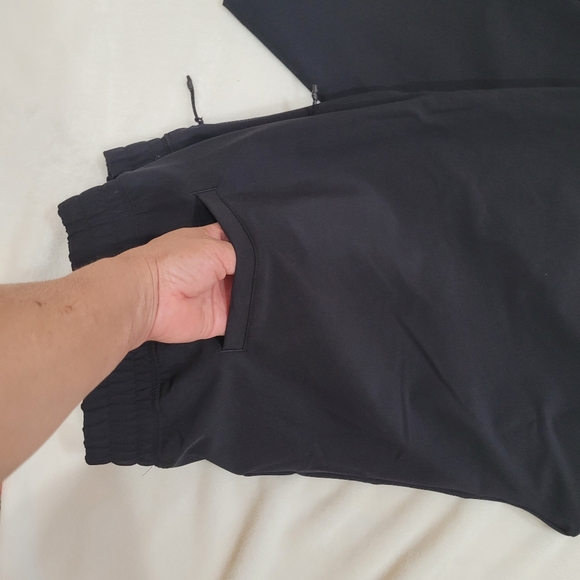 Adidas woven pants - Picture 14 of 16